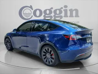 Modelo Y Tesla 2024 AWD Desempeño 4 tránsitos Crossover