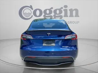 Modelo Y Tesla 2024 AWD Desempeño 4 tránsitos Crossover