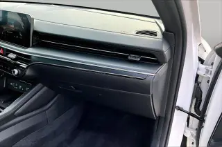 Kia K5 2025 GT sedán de 4 puertas