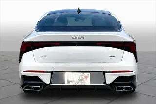 Kia K5 2025 GT sedán de 4 puertas