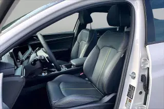 Kia K5 2025 GT sedán de 4 puertas