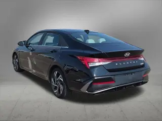 Hyundai ELANTRA 2025 Limited 4dr Sedán