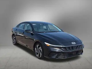 Hyundai ELANTRA 2025 Limited 4dr Sedán