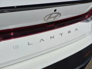 Hyundai ELANTRA 2026 SEL Sport 4dr Sedán