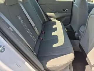 Hyundai ELANTRA 2026 SEL Sport 4dr Sedán