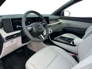 Hyundai TUCSON Hybrid 2026 AWD Limited 4dr SUV en español: Hyundai TUCSON Hybrid 2026 con transmisión automática de cuatro ruedas limitada de 4 puertas SUV
