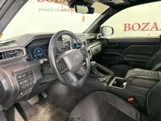 Toyota Tacoma 2026 4x4 SR5 4dr Double Cab con cabina de 6.1 pies de largo
