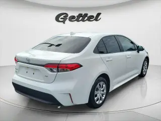 Toyota Corolla 2024 LE 4dr Sedán