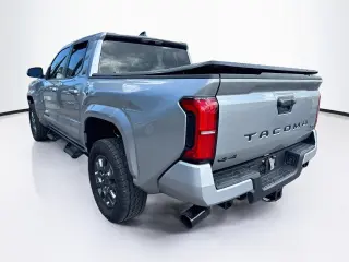 Toyota Tacoma 2025 4x4 SR5 4dr Cab de doble 6.1 pies