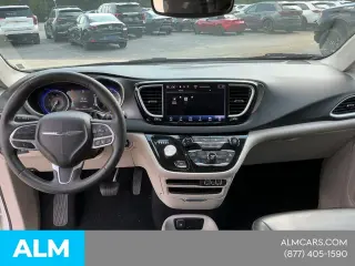 Chrysler Pacifica 2023 Touring L 4dr Mini-Van