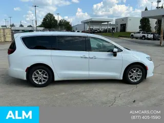 Chrysler Pacifica 2023 Touring L 4dr Mini-Van