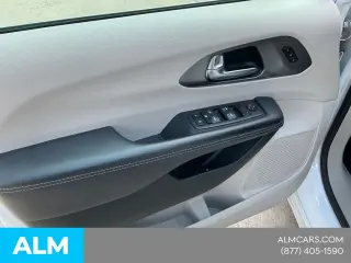 Chrysler Pacifica 2023 Touring L 4dr Mini-Van