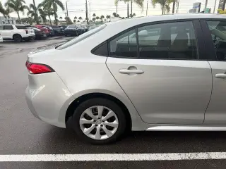 Toyota Corolla 2024 LE 4dr Sedán