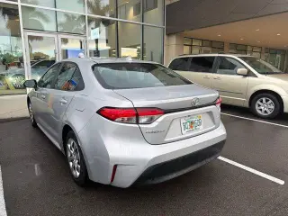 Toyota Corolla 2024 LE 4dr Sedán