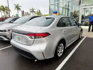 Toyota Corolla 2024 LE 4dr Sedán