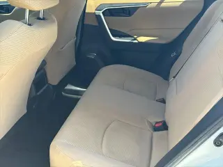 Toyota RAV4 2019 LE 4dr SUV