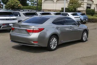 Lexus ES 300h 2015 4dr Sedan