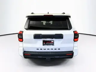 Toyota 4Runner 2025 4x4 SR5 4dr SUV