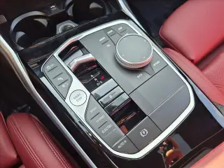 BMW 3 Serie 2024 330e 4dr Sedán
