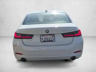 BMW 3 Serie 2024 330e 4dr Sedán