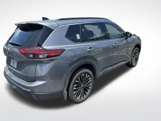 Nissan Rogue 2026 Dark Armor 4dr Crossover