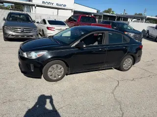 Kia Rio 2018 LX 4dr Sedán 6M