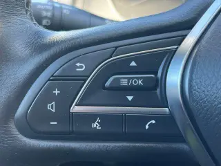 INFINITI Q50 2023 Luxe sedán de 4 puertas