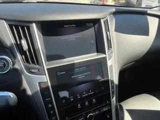 INFINITI Q50 2023 Luxe sedán de 4 puertas