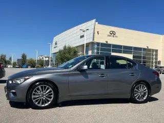 INFINITI Q50 2023 Luxe sedán de 4 puertas