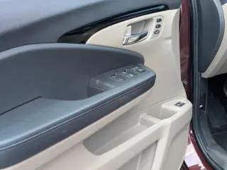 Honda Pilot 2020 Touring 4dr SUV con Sillas Capitán Traseras