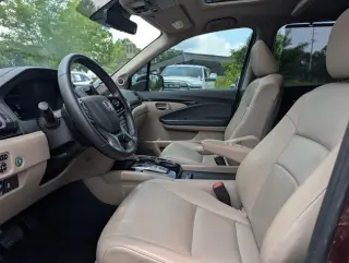 Honda Pilot 2020 Touring 4dr SUV con Sillas Capitán Traseras