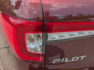Honda Pilot 2020 Touring 4dr SUV con Sillas Capitán Traseras