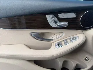 Mercedes-Benz GLC 2017 GLC 300 4dr SUV