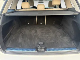 Mercedes-Benz GLC 2017 GLC 300 4dr SUV