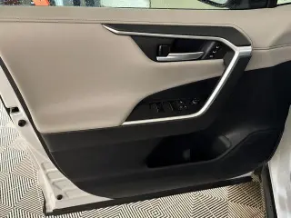 Toyota RAV4 Híbrido 2025 AWD Limited 4dr SUV