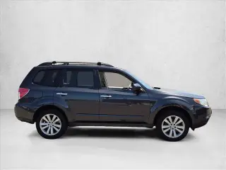 Subaru Forester 2011 AWD 2.5X Premium 4dr Wagon 4A