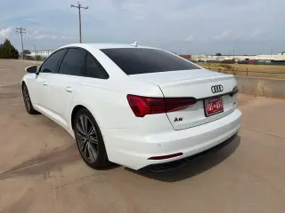 Audi A6 2023 AWD quattro Premium Plus 45 TFSI 4dr Sedán
