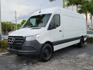 Mercedes-Benz Sprinter 2025 2500 3dr 170 in. WB High Roof Cargo Van (2.0L I4)