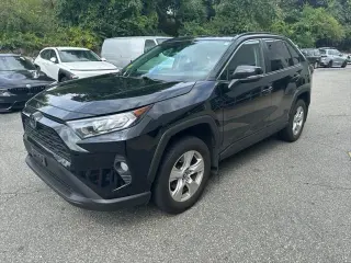 Toyota RAV4 2021 AWD XLE 4dr SUV