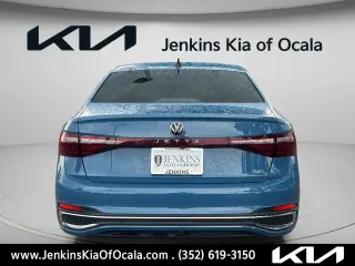Volkswagen Jetta 2025 SEL 4dr Sedán