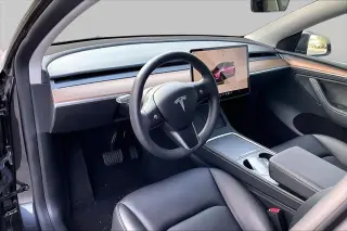Tesla Model Y 2024 Long Range 4dr Crossover