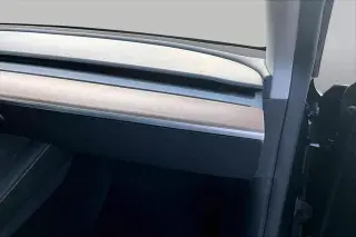 Tesla Model Y 2024 Long Range 4dr Crossover