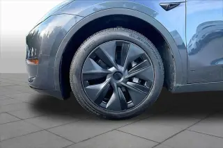 Tesla Model Y 2024 Long Range 4dr Crossover