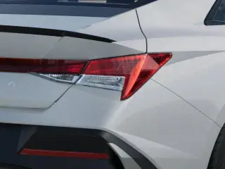 Hyundai ELANTRA 2026 SEL Sport Premium 4dr Sedán