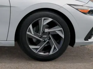 Hyundai ELANTRA 2026 SEL Sport Premium 4dr Sedán
