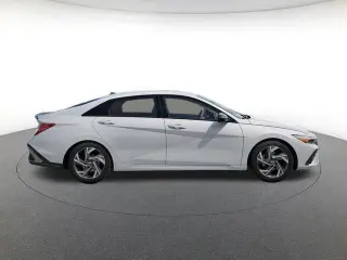 Hyundai ELANTRA 2026 SEL Sport Premium 4dr Sedán