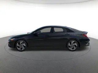 Hyundai ELANTRA 2026 SEL Sport Premium 4dr Sedán