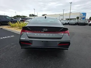 Hyundai ELANTRA 2026 SEL Sport Premium 4dr Sedán