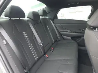 Hyundai ELANTRA 2026 SEL Sport Premium 4dr Sedán