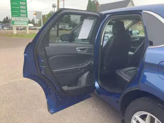 Ford Edge 2024 con tracción en las cuatro ruedas y SEL, SUV de 4 puertas